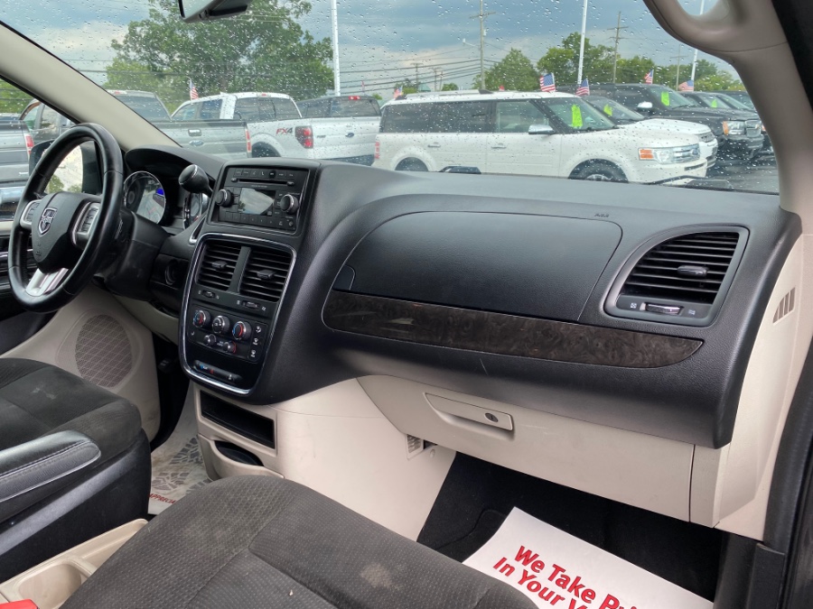 Used Dodge Grand Caravan 4dr Wgn American Value Pkg 2016 | Marsh Auto Sales LLC. Ortonville, Michigan Used Dodge Grand Caravan 4dr Wgn American Value Pkg 2016 | Marsh Auto Sales LLC. Ortonville, Michigan