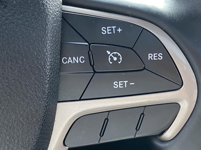 Used Jeep Grand Cherokee Overland 2016 | Eastchester Motor Cars. Bronx, New York Used Jeep Grand Cherokee Overland 2016 | Eastchester Motor Cars. Bronx, New York