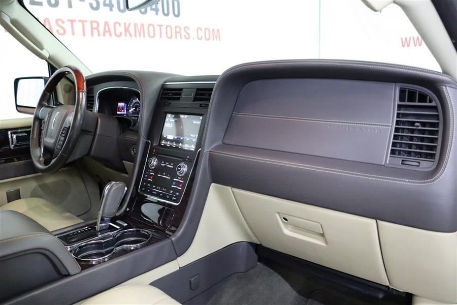 2017 Lincoln Navigator RESERVE, available for sale in Paterson, New Jersey | Fast Track Motors. Paterson, New Jersey 2017 Lincoln Navigator RESERVE, available for sale in Paterson, New Jersey | Fast Track Motors. Paterson, New Jersey