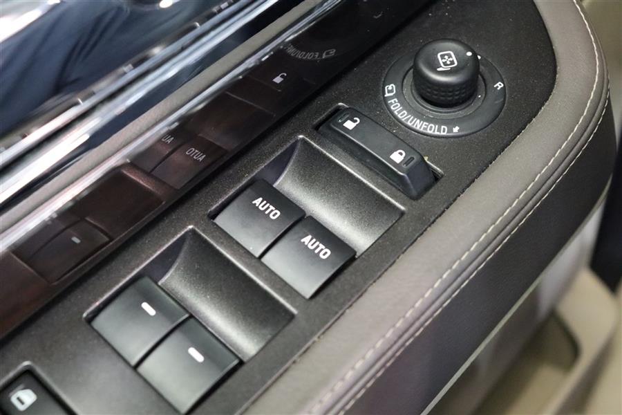 2017 Lincoln Navigator RESERVE, available for sale in Paterson, New Jersey | Fast Track Motors. Paterson, New Jersey 2017 Lincoln Navigator RESERVE, available for sale in Paterson, New Jersey | Fast Track Motors. Paterson, New Jersey