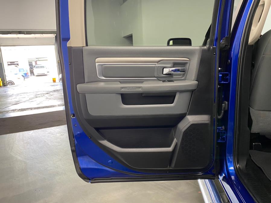 Used Ram 1500 2WD Crew Cab 140.5" Big Horn 2016 | M Auto Group. Elizabeth, New Jersey Used Ram 1500 2WD Crew Cab 140.5" Big Horn 2016 | M Auto Group. Elizabeth, New Jersey