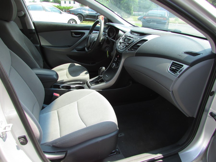 2015 Hyundai Elantra 4dr Sdn Auto SE (Alabama Plant), available for sale in East Windsor, Connecticut | United Auto Sales of E Windsor, Inc. East Windsor, Connecticut 2015 Hyundai Elantra 4dr Sdn Auto SE (Alabama Plant), available for sale in East Windsor, Connecticut | United Auto Sales of E Windsor, Inc. East Windsor, Connecticut