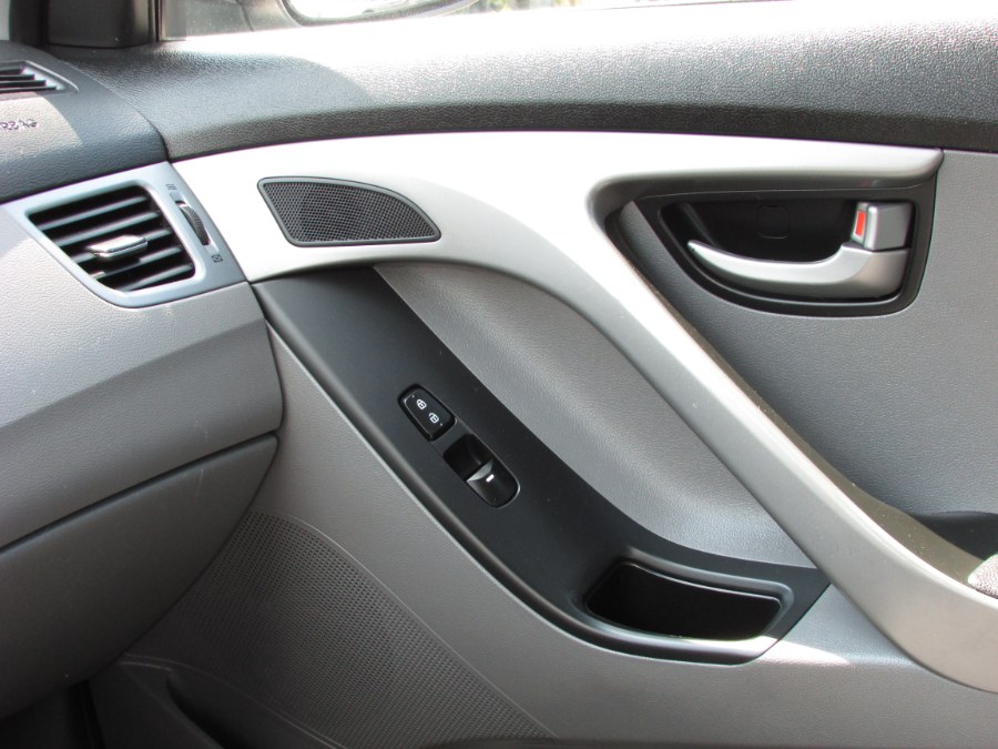 2015 Hyundai Elantra 4dr Sdn Auto SE (Alabama Plant), available for sale in East Windsor, Connecticut | United Auto Sales of E Windsor, Inc. East Windsor, Connecticut 2015 Hyundai Elantra 4dr Sdn Auto SE (Alabama Plant), available for sale in East Windsor, Connecticut | United Auto Sales of E Windsor, Inc. East Windsor, Connecticut