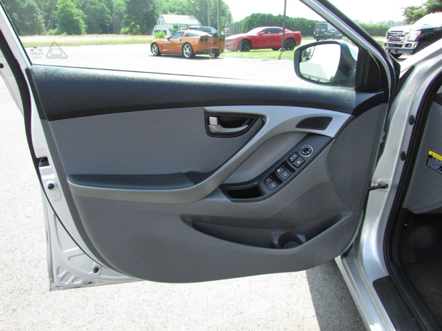 2015 Hyundai Elantra 4dr Sdn Auto SE (Alabama Plant), available for sale in East Windsor, Connecticut | United Auto Sales of E Windsor, Inc. East Windsor, Connecticut 2015 Hyundai Elantra 4dr Sdn Auto SE (Alabama Plant), available for sale in East Windsor, Connecticut | United Auto Sales of E Windsor, Inc. East Windsor, Connecticut