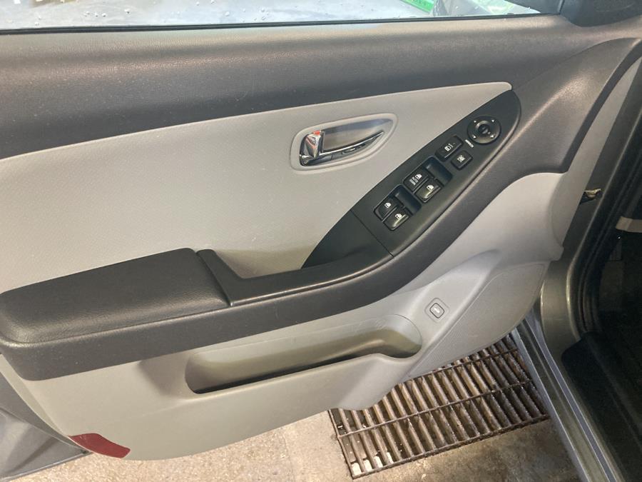 Used Hyundai Elantra 4dr Sdn Auto SE 2010 | Maine Central Motors. Pittsfield, Maine Used Hyundai Elantra 4dr Sdn Auto SE 2010 | Maine Central Motors. Pittsfield, Maine