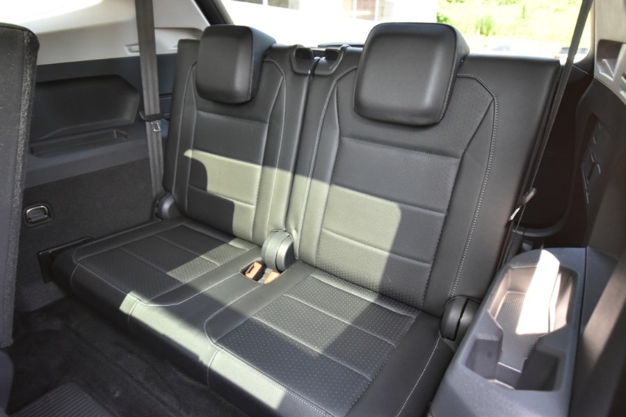 2020 Volkswagen Tiguan 2.0T SEL FWD, available for sale in Waterbury, Connecticut | Highline Car Connection. Waterbury, Connecticut 2020 Volkswagen Tiguan 2.0T SEL FWD, available for sale in Waterbury, Connecticut | Highline Car Connection. Waterbury, Connecticut