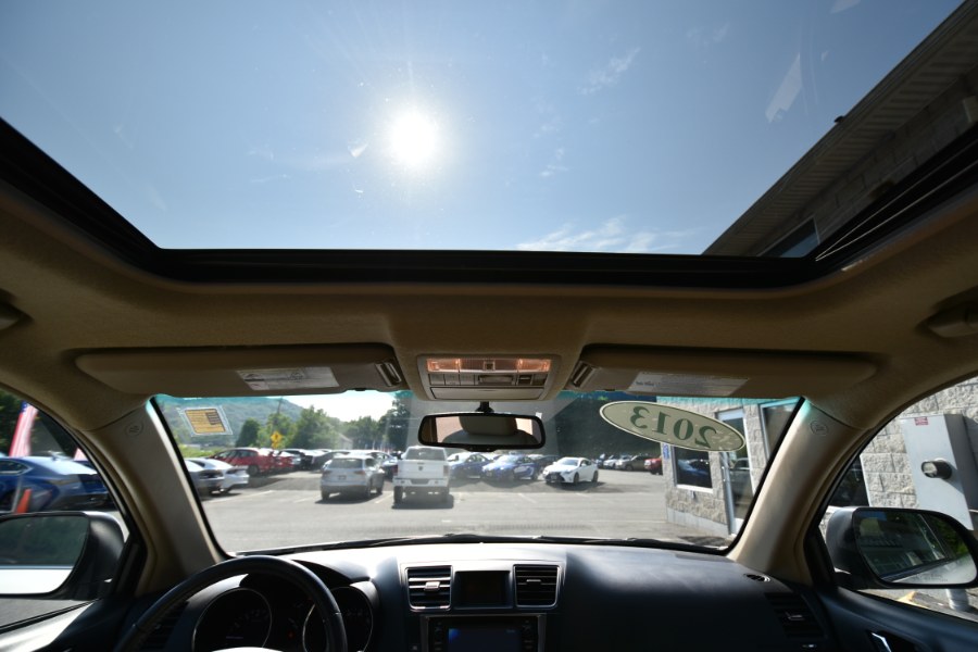 Used Toyota Highlander 4WD 4dr V6 Limited 2013 | Highline Car Connection. Waterbury, Connecticut Used Toyota Highlander 4WD 4dr V6 Limited 2013 | Highline Car Connection. Waterbury, Connecticut