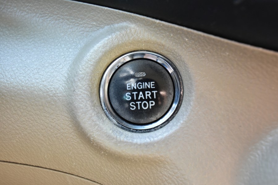 Used Toyota Highlander 4WD 4dr V6 Limited 2013 | Highline Car Connection. Waterbury, Connecticut Used Toyota Highlander 4WD 4dr V6 Limited 2013 | Highline Car Connection. Waterbury, Connecticut