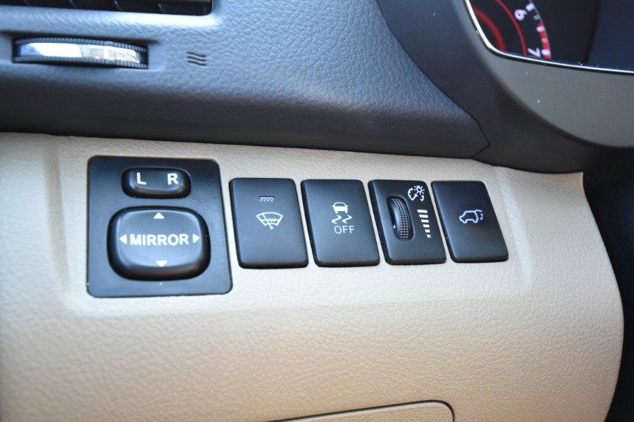 Used Toyota Highlander 4WD 4dr V6 Limited 2013 | Highline Car Connection. Waterbury, Connecticut Used Toyota Highlander 4WD 4dr V6 Limited 2013 | Highline Car Connection. Waterbury, Connecticut
