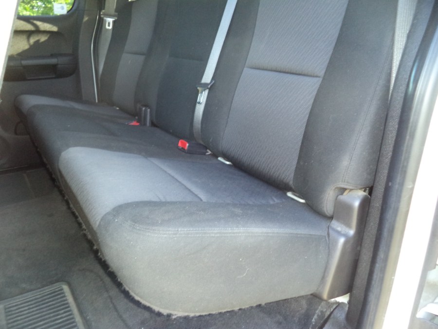 2010 Chevrolet Silverado 1500 4WD Ext Cab 143.5" LT, available for sale in Berlin, Connecticut | International Motorcars llc. Berlin, Connecticut 2010 Chevrolet Silverado 1500 4WD Ext Cab 143.5" LT, available for sale in Berlin, Connecticut | International Motorcars llc. Berlin, Connecticut