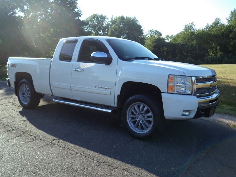 2010 Chevrolet Silverado 1500 4WD Ext Cab 143.5" LT, available for sale in Berlin, Connecticut | International Motorcars llc. Berlin, Connecticut 2010 Chevrolet Silverado 1500 4WD Ext Cab 143.5" LT, available for sale in Berlin, Connecticut | International Motorcars llc. Berlin, Connecticut