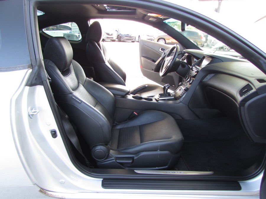 Used Hyundai Genesis Coupe 2dr 3.8L Auto Ultimate w/Black Seats 2015 | VIP Auto Enterprise, Inc. Orlando, Florida Used Hyundai Genesis Coupe 2dr 3.8L Auto Ultimate w/Black Seats 2015 | VIP Auto Enterprise, Inc. Orlando, Florida