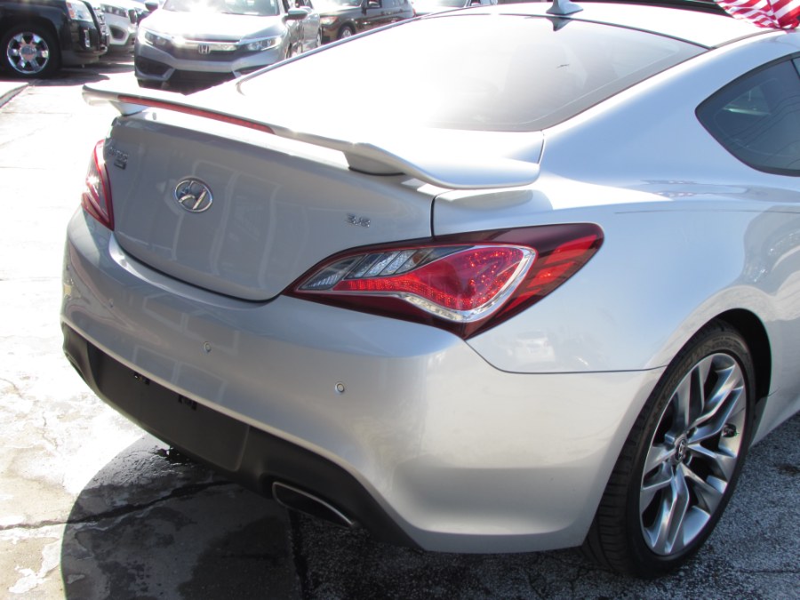 Used Hyundai Genesis Coupe 2dr 3.8L Auto Ultimate w/Black Seats 2015 | VIP Auto Enterprise, Inc. Orlando, Florida Used Hyundai Genesis Coupe 2dr 3.8L Auto Ultimate w/Black Seats 2015 | VIP Auto Enterprise, Inc. Orlando, Florida
