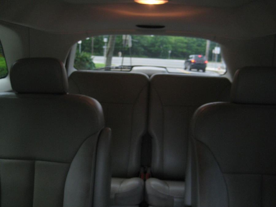 2007 Chrysler Pacifica Limited AWD 4dr Wagon, available for sale in Massapequa, New York | Rite Choice Auto Inc.. Massapequa, New York 2007 Chrysler Pacifica Limited AWD 4dr Wagon, available for sale in Massapequa, New York | Rite Choice Auto Inc.. Massapequa, New York