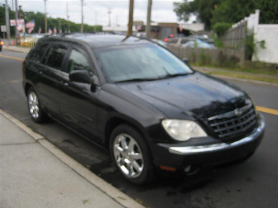2007 Chrysler Pacifica Limited AWD 4dr Wagon, available for sale in Massapequa, New York | Rite Choice Auto Inc.. Massapequa, New York 2007 Chrysler Pacifica Limited AWD 4dr Wagon, available for sale in Massapequa, New York | Rite Choice Auto Inc.. Massapequa, New York