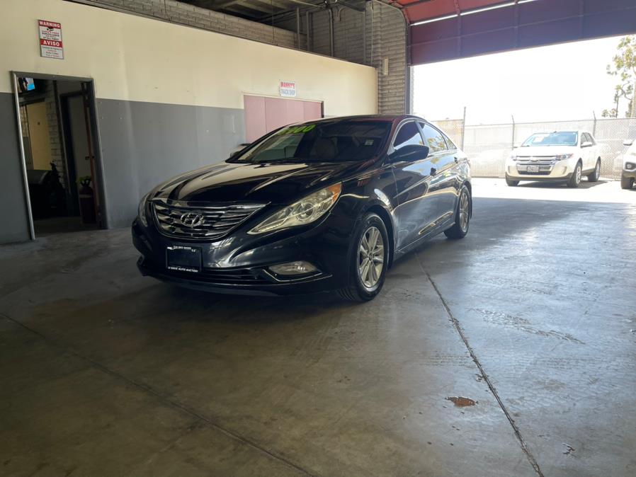 2013 Hyundai Sonata 4dr Sdn 2.4L Auto SE, available for sale in Garden Grove, California | U Save Auto Auction. Garden Grove, California 2013 Hyundai Sonata 4dr Sdn 2.4L Auto SE, available for sale in Garden Grove, California | U Save Auto Auction. Garden Grove, California