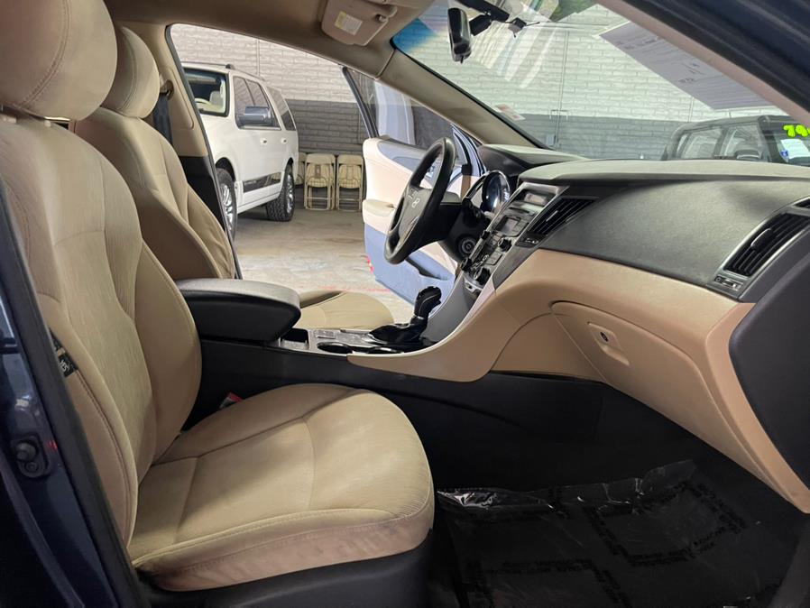 2013 Hyundai Sonata 4dr Sdn 2.4L Auto SE, available for sale in Garden Grove, California | U Save Auto Auction. Garden Grove, California 2013 Hyundai Sonata 4dr Sdn 2.4L Auto SE, available for sale in Garden Grove, California | U Save Auto Auction. Garden Grove, California