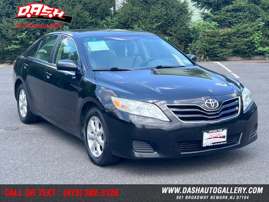 Used Toyota Camry 4dr Sdn I4 Auto LE (Natl) 2011 | Dash Auto Gallery Inc.. Newark, New Jersey