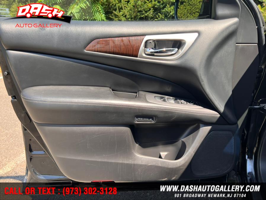 Used Nissan Pathfinder 4WD 4dr SV 2013 | Dash Auto Gallery Inc.. Newark, New Jersey Used Nissan Pathfinder 4WD 4dr SV 2013 | Dash Auto Gallery Inc.. Newark, New Jersey