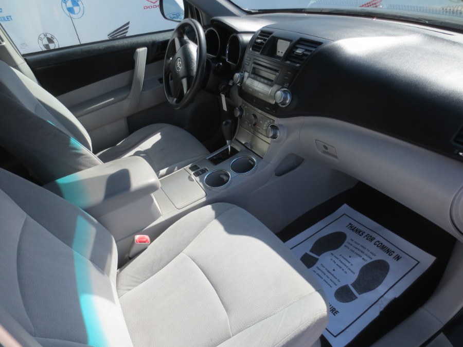 Used Toyota Highlander FWD 4dr L4 Base (Natl) 2011 | Auto Max Of Santa Ana. Santa Ana, California Used Toyota Highlander FWD 4dr L4 Base (Natl) 2011 | Auto Max Of Santa Ana. Santa Ana, California