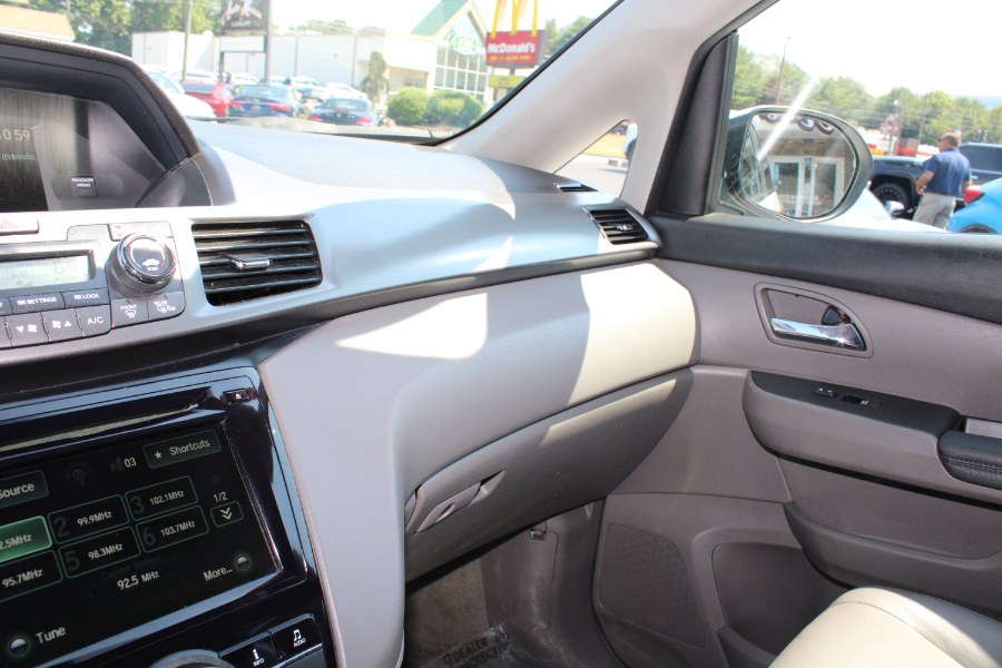2015 Honda Odyssey 5dr EX-L, available for sale in Plantsville, Connecticut | Auto House of Luxury. Plantsville, Connecticut 2015 Honda Odyssey 5dr EX-L, available for sale in Plantsville, Connecticut | Auto House of Luxury. Plantsville, Connecticut