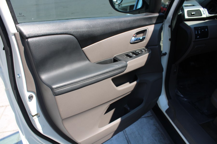 2015 Honda Odyssey 5dr EX-L, available for sale in Plantsville, Connecticut | Auto House of Luxury. Plantsville, Connecticut 2015 Honda Odyssey 5dr EX-L, available for sale in Plantsville, Connecticut | Auto House of Luxury. Plantsville, Connecticut