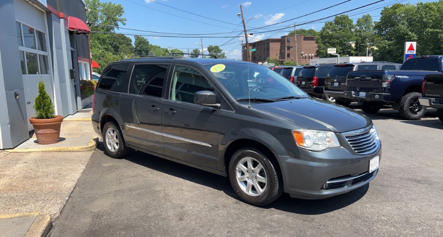 2012 Chrysler Town & Country 4dr Wgn Touring, available for sale in Waterbury, Connecticut | West End Automotive Center. Waterbury, Connecticut 2012 Chrysler Town & Country 4dr Wgn Touring, available for sale in Waterbury, Connecticut | West End Automotive Center. Waterbury, Connecticut