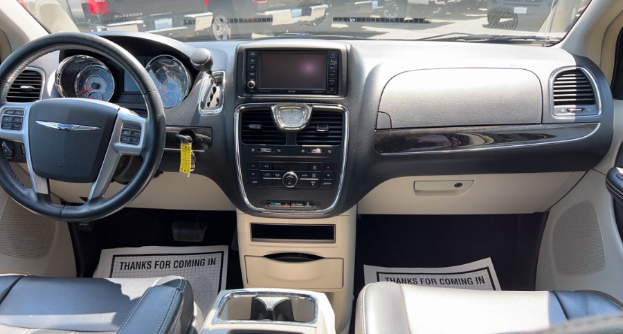 2012 Chrysler Town & Country 4dr Wgn Touring, available for sale in Waterbury, Connecticut | West End Automotive Center. Waterbury, Connecticut 2012 Chrysler Town & Country 4dr Wgn Touring, available for sale in Waterbury, Connecticut | West End Automotive Center. Waterbury, Connecticut