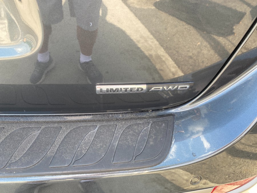 2012 Hyundai Veracruz AWD 4dr Limited, available for sale in Middle Village, New York | Middle Village Motors . Middle Village, New York 2012 Hyundai Veracruz AWD 4dr Limited, available for sale in Middle Village, New York | Middle Village Motors . Middle Village, New York