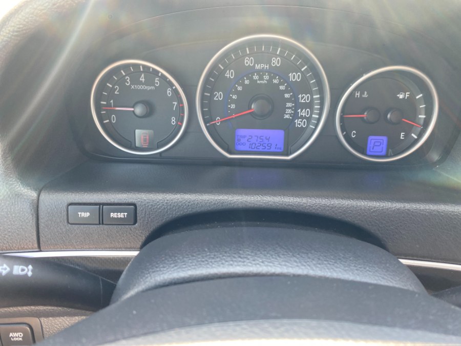 2012 Hyundai Veracruz AWD 4dr Limited, available for sale in Middle Village, New York | Middle Village Motors . Middle Village, New York 2012 Hyundai Veracruz AWD 4dr Limited, available for sale in Middle Village, New York | Middle Village Motors . Middle Village, New York