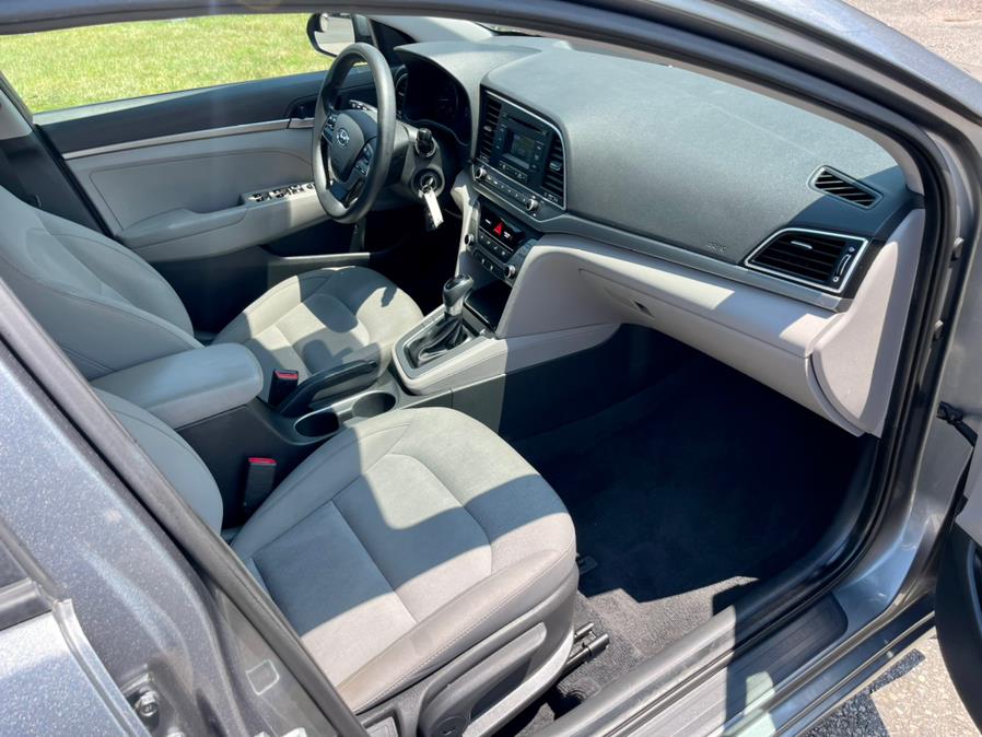 Used Hyundai Elantra SE 2.0L Auto (Ulsan Plant) 2017 | Mike And Tony Auto Sales, Inc. South Windsor, Connecticut Used Hyundai Elantra SE 2.0L Auto (Ulsan Plant) 2017 | Mike And Tony Auto Sales, Inc. South Windsor, Connecticut