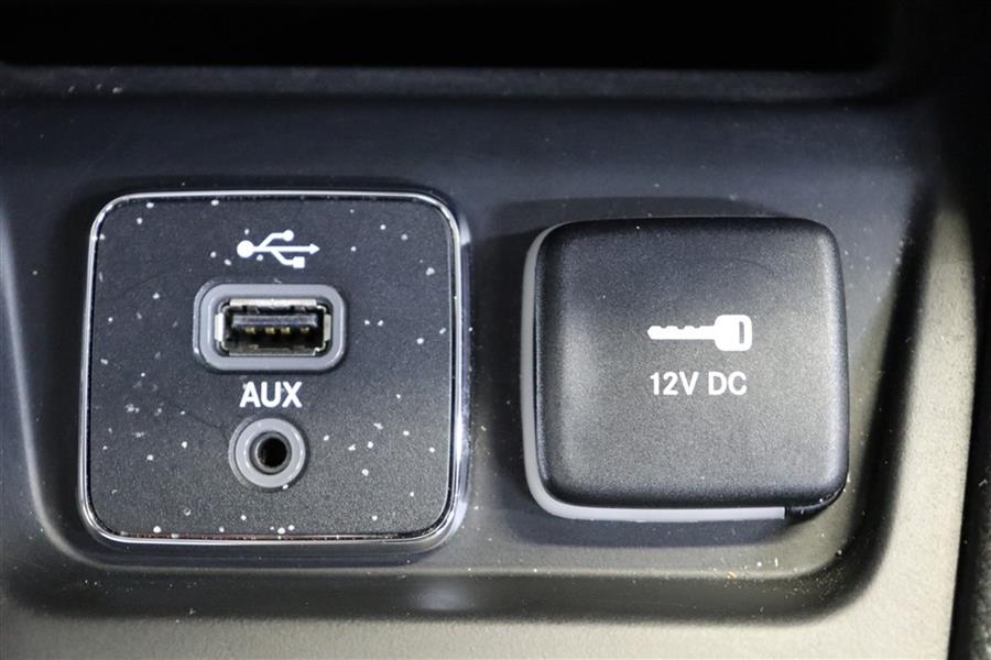2019 Jeep Cherokee LATITUDE, available for sale in Paterson, New Jersey | Fast Track Motors. Paterson, New Jersey 2019 Jeep Cherokee LATITUDE, available for sale in Paterson, New Jersey | Fast Track Motors. Paterson, New Jersey