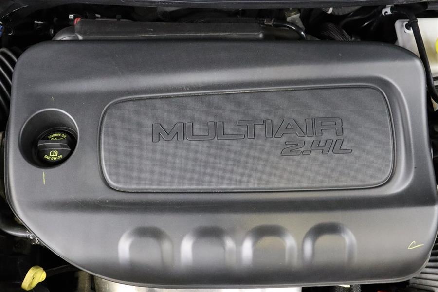 2019 Jeep Cherokee LATITUDE, available for sale in Paterson, New Jersey | Fast Track Motors. Paterson, New Jersey 2019 Jeep Cherokee LATITUDE, available for sale in Paterson, New Jersey | Fast Track Motors. Paterson, New Jersey