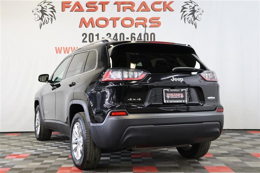 2019 Jeep Cherokee LATITUDE, available for sale in Paterson, New Jersey | Fast Track Motors. Paterson, New Jersey 2019 Jeep Cherokee LATITUDE, available for sale in Paterson, New Jersey | Fast Track Motors. Paterson, New Jersey