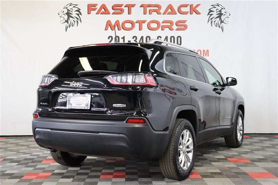 2019 Jeep Cherokee LATITUDE, available for sale in Paterson, New Jersey | Fast Track Motors. Paterson, New Jersey 2019 Jeep Cherokee LATITUDE, available for sale in Paterson, New Jersey | Fast Track Motors. Paterson, New Jersey
