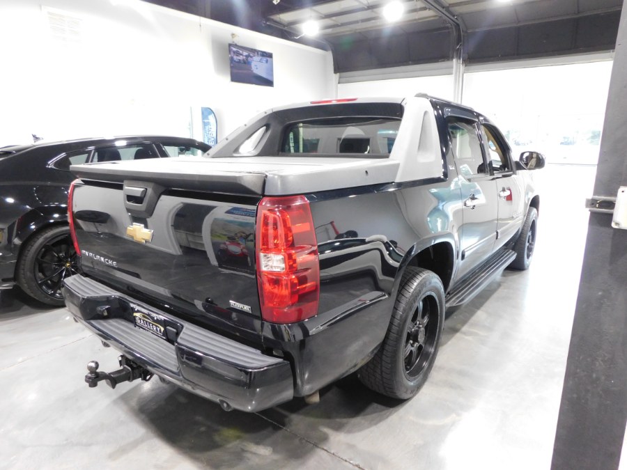 Used Chevrolet Avalanche 4WD Crew Cab 130" LTZ 2007 | Auto Gallery. Lodi, New Jersey Used Chevrolet Avalanche 4WD Crew Cab 130" LTZ 2007 | Auto Gallery. Lodi, New Jersey