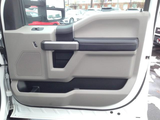 Used Ford F-350 Drw Super Duty XLT 4WD w/ rearCam 2020 | Car Revolution. Maple Shade, New Jersey Used Ford F-350 Drw Super Duty XLT 4WD w/ rearCam 2020 | Car Revolution. Maple Shade, New Jersey