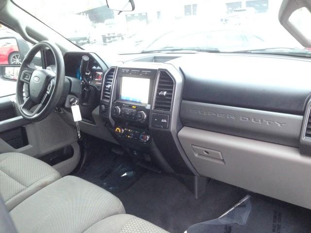 Used Ford F-350 Drw Super Duty XLT 4WD w/ rearCam 2020 | Car Revolution. Maple Shade, New Jersey Used Ford F-350 Drw Super Duty XLT 4WD w/ rearCam 2020 | Car Revolution. Maple Shade, New Jersey
