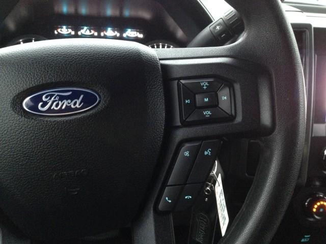 Used Ford F-350 Drw Super Duty XLT 4WD w/ rearCam 2020 | Car Revolution. Maple Shade, New Jersey Used Ford F-350 Drw Super Duty XLT 4WD w/ rearCam 2020 | Car Revolution. Maple Shade, New Jersey
