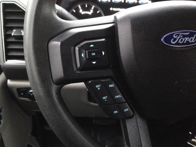Used Ford F-350 Drw Super Duty XLT 4WD w/ rearCam 2020 | Car Revolution. Maple Shade, New Jersey Used Ford F-350 Drw Super Duty XLT 4WD w/ rearCam 2020 | Car Revolution. Maple Shade, New Jersey
