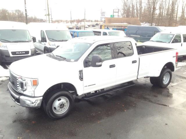 Used Ford F-350 Drw Super Duty XLT 4WD w/ rearCam 2020 | Car Revolution. Maple Shade, New Jersey Used Ford F-350 Drw Super Duty XLT 4WD w/ rearCam 2020 | Car Revolution. Maple Shade, New Jersey