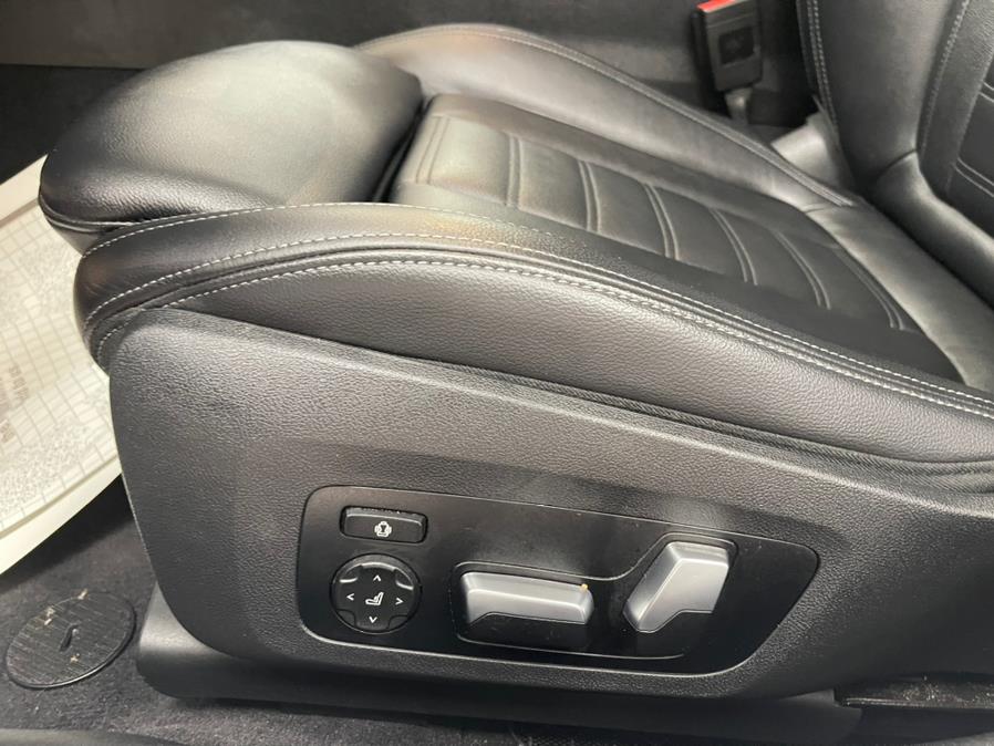 Used BMW 3 Series M340i xDrive Sedan 2020 | Power Motors East. Massapequa Park, New York Used BMW 3 Series M340i xDrive Sedan 2020 | Power Motors East. Massapequa Park, New York