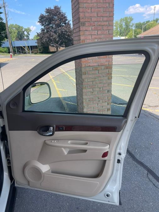 Used Buick Rendezvous 4dr CX AWD 2006 | Supreme Automotive. New Britain, Connecticut Used Buick Rendezvous 4dr CX AWD 2006 | Supreme Automotive. New Britain, Connecticut