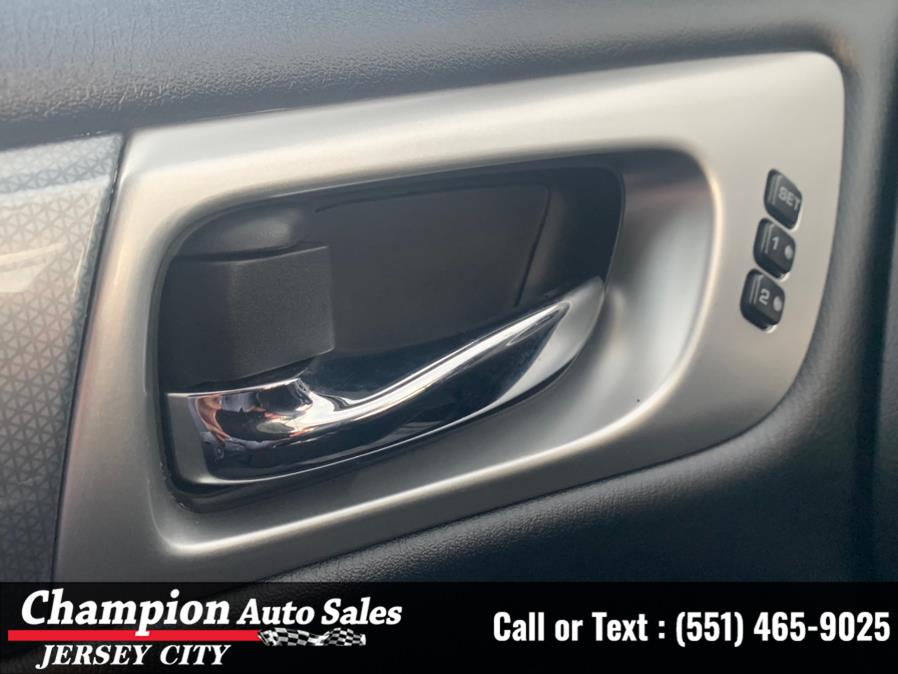 Used Nissan Pathfinder 4x4 SL 2020 | Champion Auto Sales of JC. Jersey City, New Jersey Used Nissan Pathfinder 4x4 SL 2020 | Champion Auto Sales of JC. Jersey City, New Jersey
