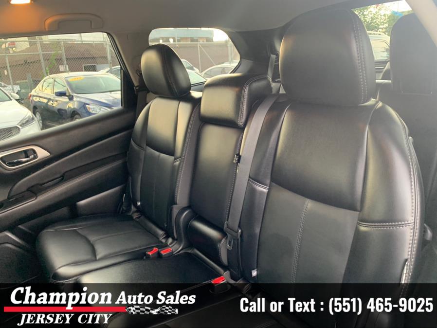 Used Nissan Pathfinder 4x4 SL 2020 | Champion Auto Sales of JC. Jersey City, New Jersey Used Nissan Pathfinder 4x4 SL 2020 | Champion Auto Sales of JC. Jersey City, New Jersey