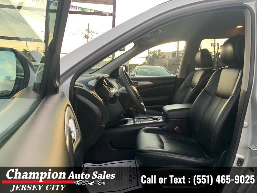Used Nissan Pathfinder 4x4 SL 2020 | Champion Auto Sales of JC. Jersey City, New Jersey Used Nissan Pathfinder 4x4 SL 2020 | Champion Auto Sales of JC. Jersey City, New Jersey
