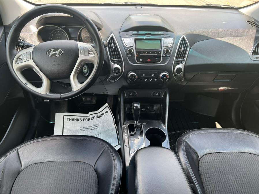 Used Hyundai Tucson AWD 4dr Auto GLS 2013 | Main Auto of Berlin. Berlin, Connecticut Used Hyundai Tucson AWD 4dr Auto GLS 2013 | Main Auto of Berlin. Berlin, Connecticut