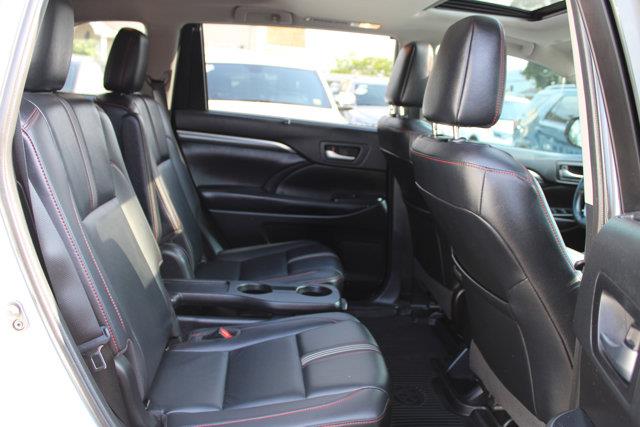 Used Toyota Highlander SE 2019 | NY Luxury Motors. Elmont, New York Used Toyota Highlander SE 2019 | NY Luxury Motors. Elmont, New York
