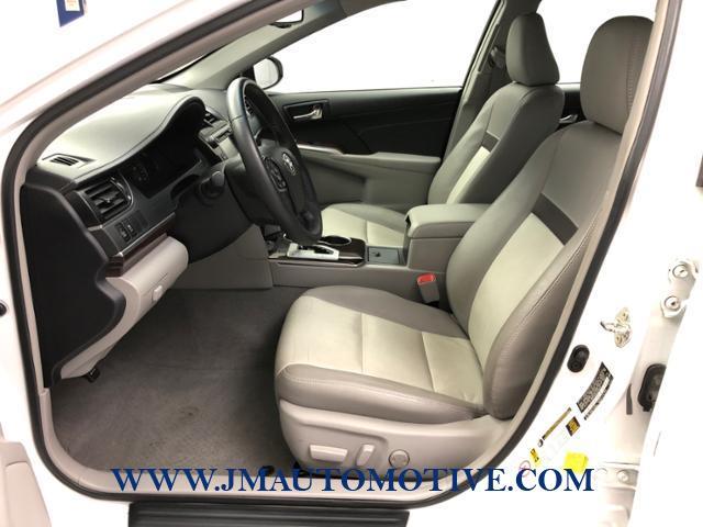 Used Toyota Camry 4dr Sdn V6 Auto XLE *Ltd Avail* 2014 | J&M Automotive Sls&Svc LLC. Naugatuck, Connecticut Used Toyota Camry 4dr Sdn V6 Auto XLE *Ltd Avail* 2014 | J&M Automotive Sls&Svc LLC. Naugatuck, Connecticut