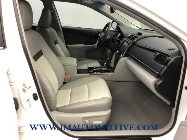 Used Toyota Camry 4dr Sdn V6 Auto XLE *Ltd Avail* 2014 | J&M Automotive Sls&Svc LLC. Naugatuck, Connecticut Used Toyota Camry 4dr Sdn V6 Auto XLE *Ltd Avail* 2014 | J&M Automotive Sls&Svc LLC. Naugatuck, Connecticut